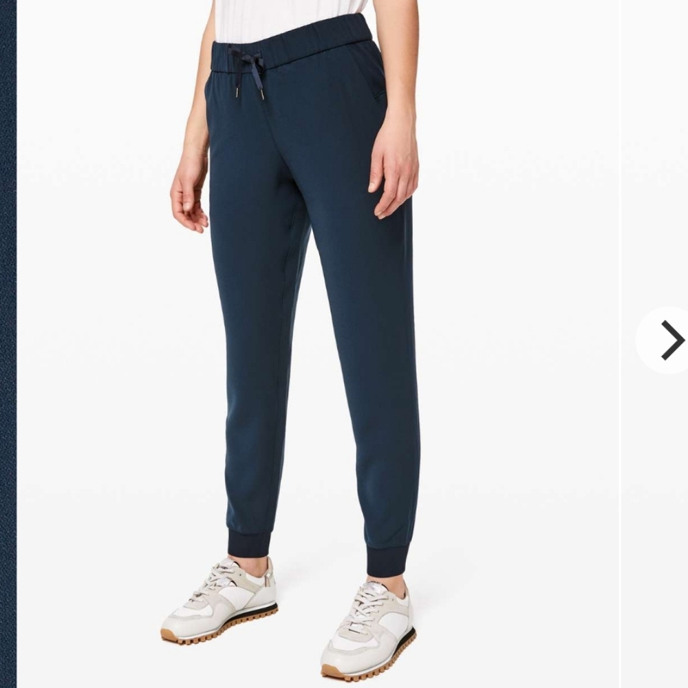 Lululemon On The Fly Joggers - True Navy - Women's SZ 8